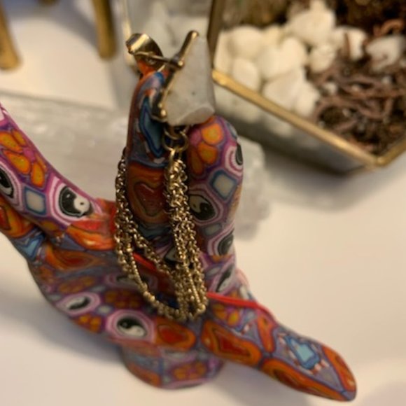 Gold Tone back Prong Earrings - Picture 6 of 10